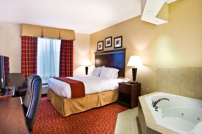 Holiday Express & By Ihg