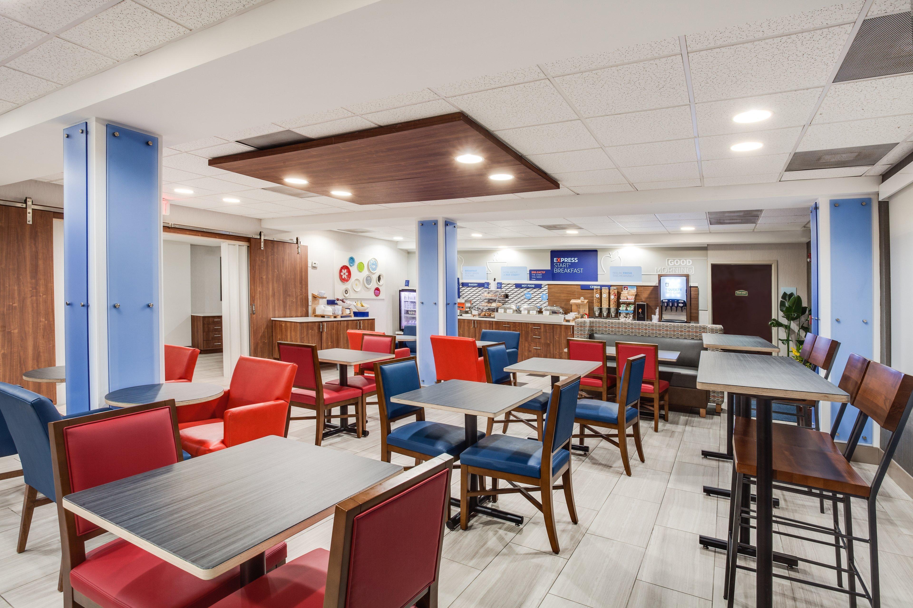 Holiday Express & By Ihg Hotel