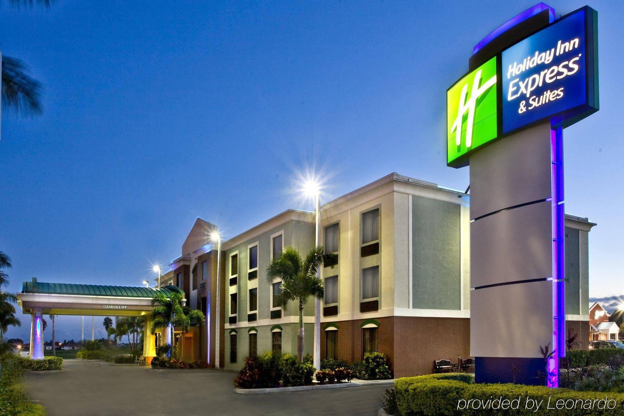 Holiday Express & By Ihg Hotel